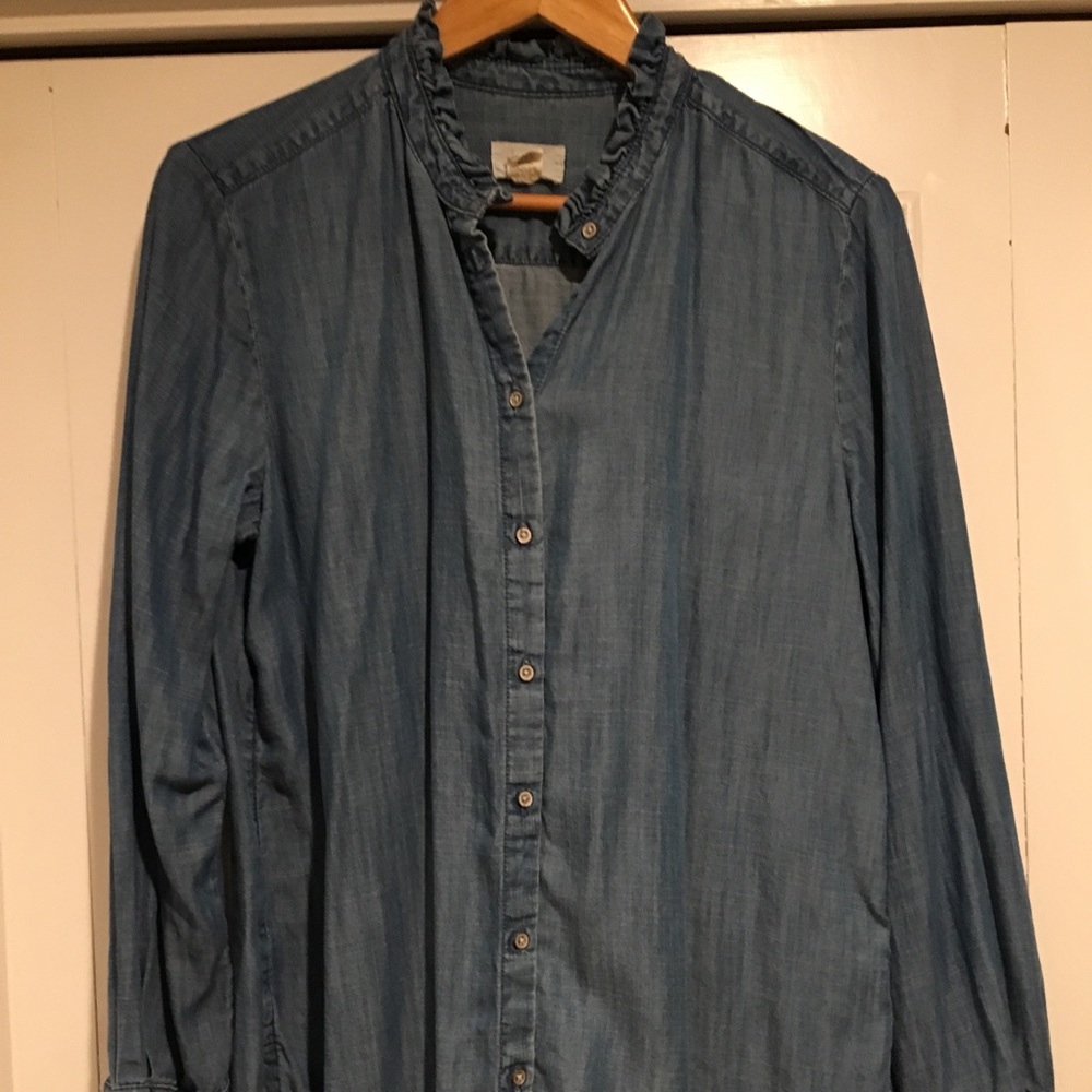 Loft Denim ruffled collar button down size L